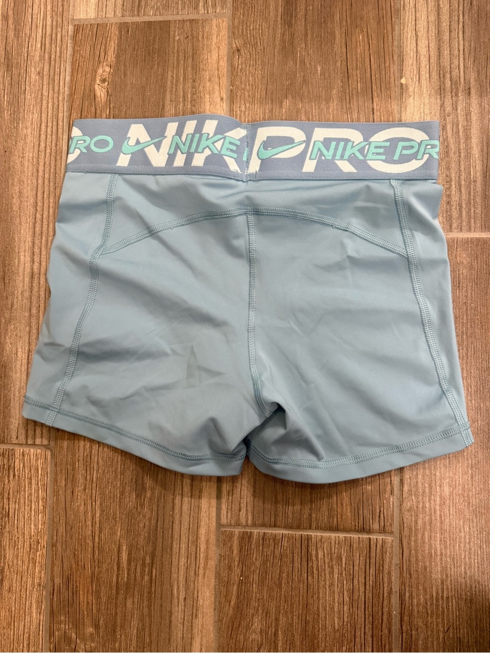Nike pro - Picture 2 of 2